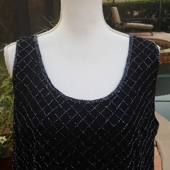 August Max Woman Party Beaded Sleeveless Top - Picture 2 of 8